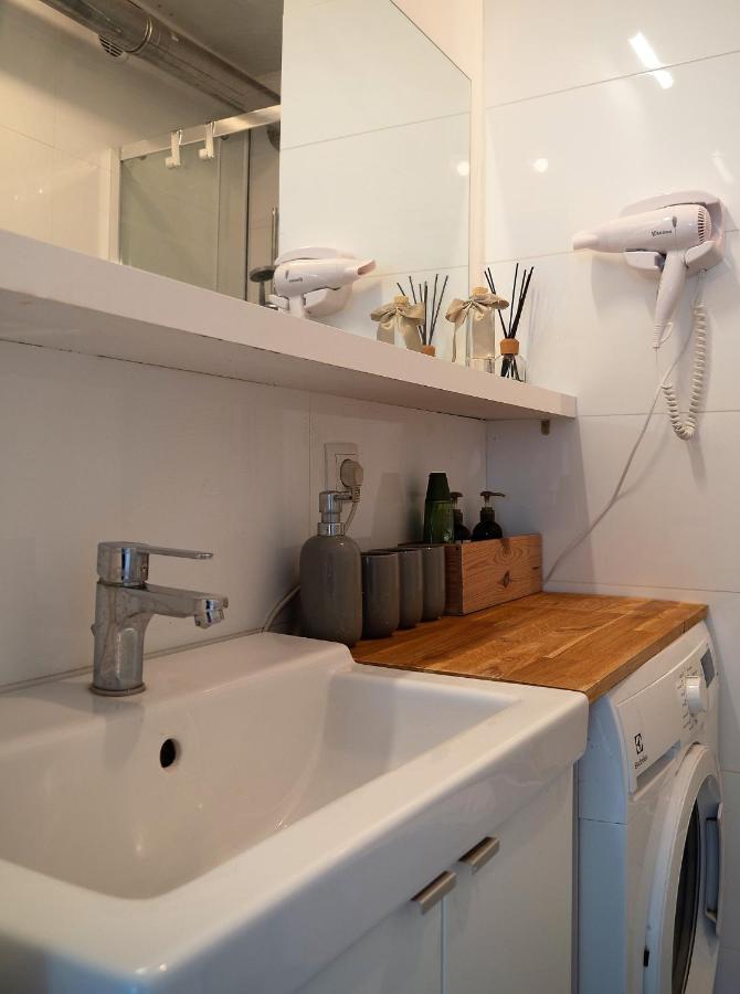 Apartment Almonia *