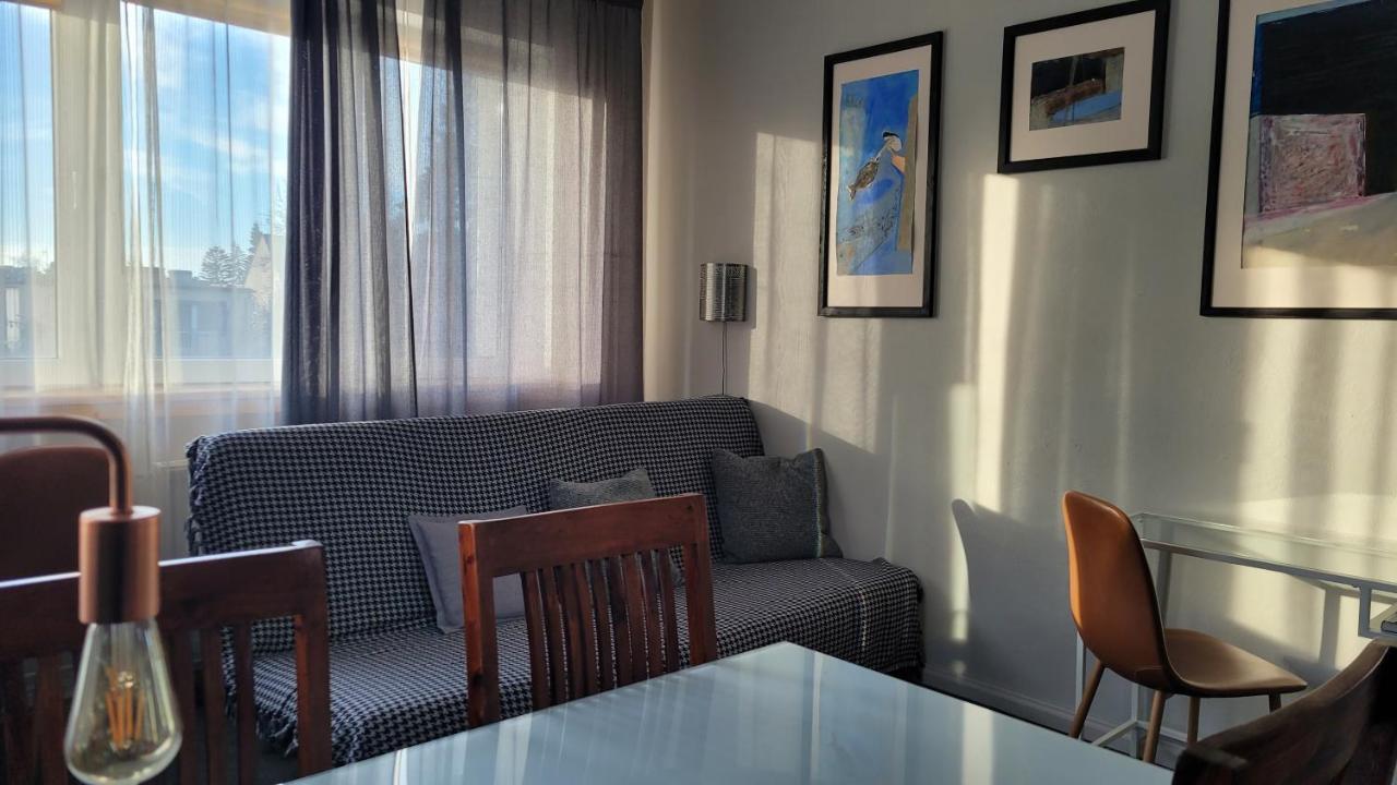 Almonia Apartament *
